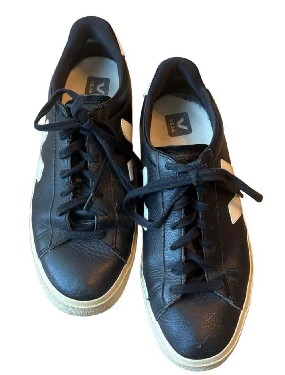 VEJA V-10 Campo Leather Sneakers Men’s 11 EU 44 Black White Low Top Casual Tie
